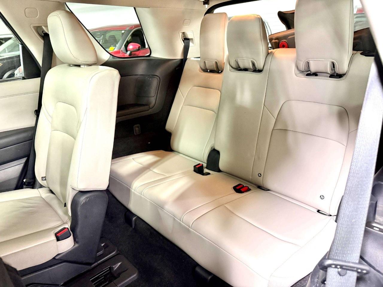 2023 Nissan Pathfinder SL 4WD Photo