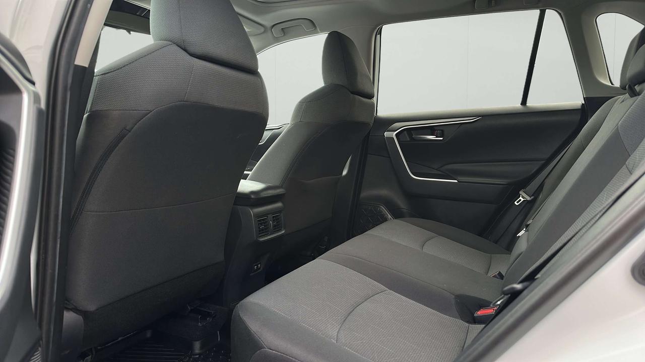2019 Toyota RAV4 XLE Photo
