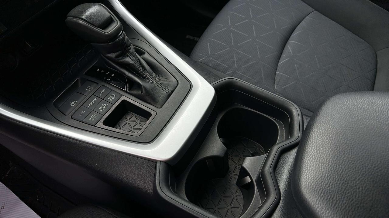 2019 Toyota RAV4 XLE Photo