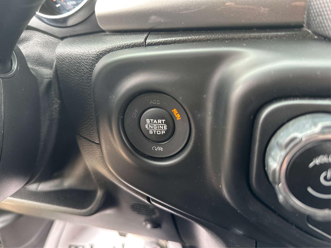 2021 Jeep Wrangler Sahara 4X4 OFFROAD TRIP READY WE FINANCE! Photo