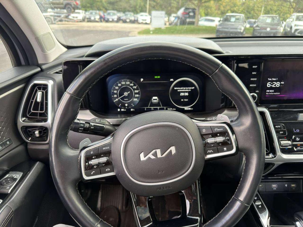 2023 Kia Sorento ONE OWNER, ACCIDENT-FREE, SUNROOF, NEW TIRES Photo