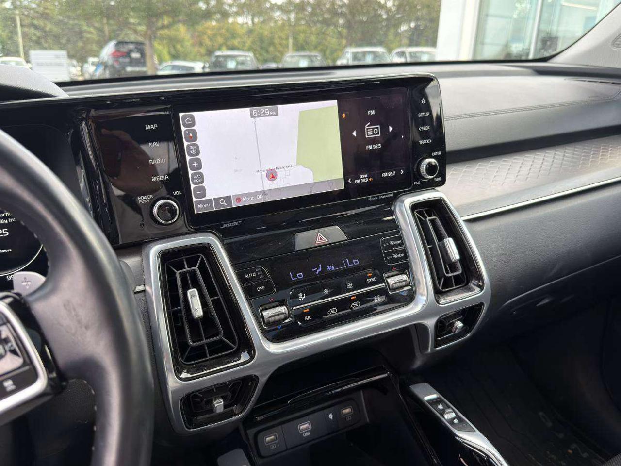 2023 Kia Sorento ONE OWNER, ACCIDENT-FREE, SUNROOF, NEW TIRES Photo