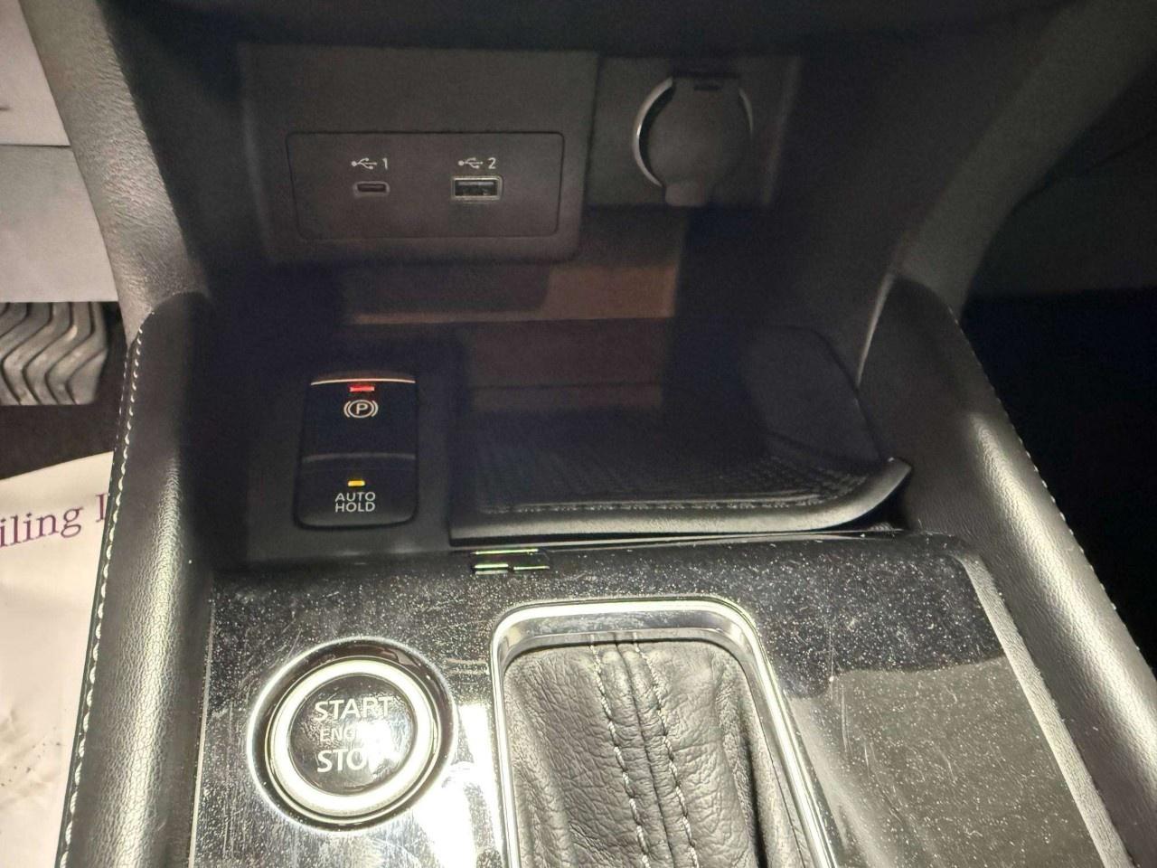 2024 Nissan Kicks SR FWD Photo