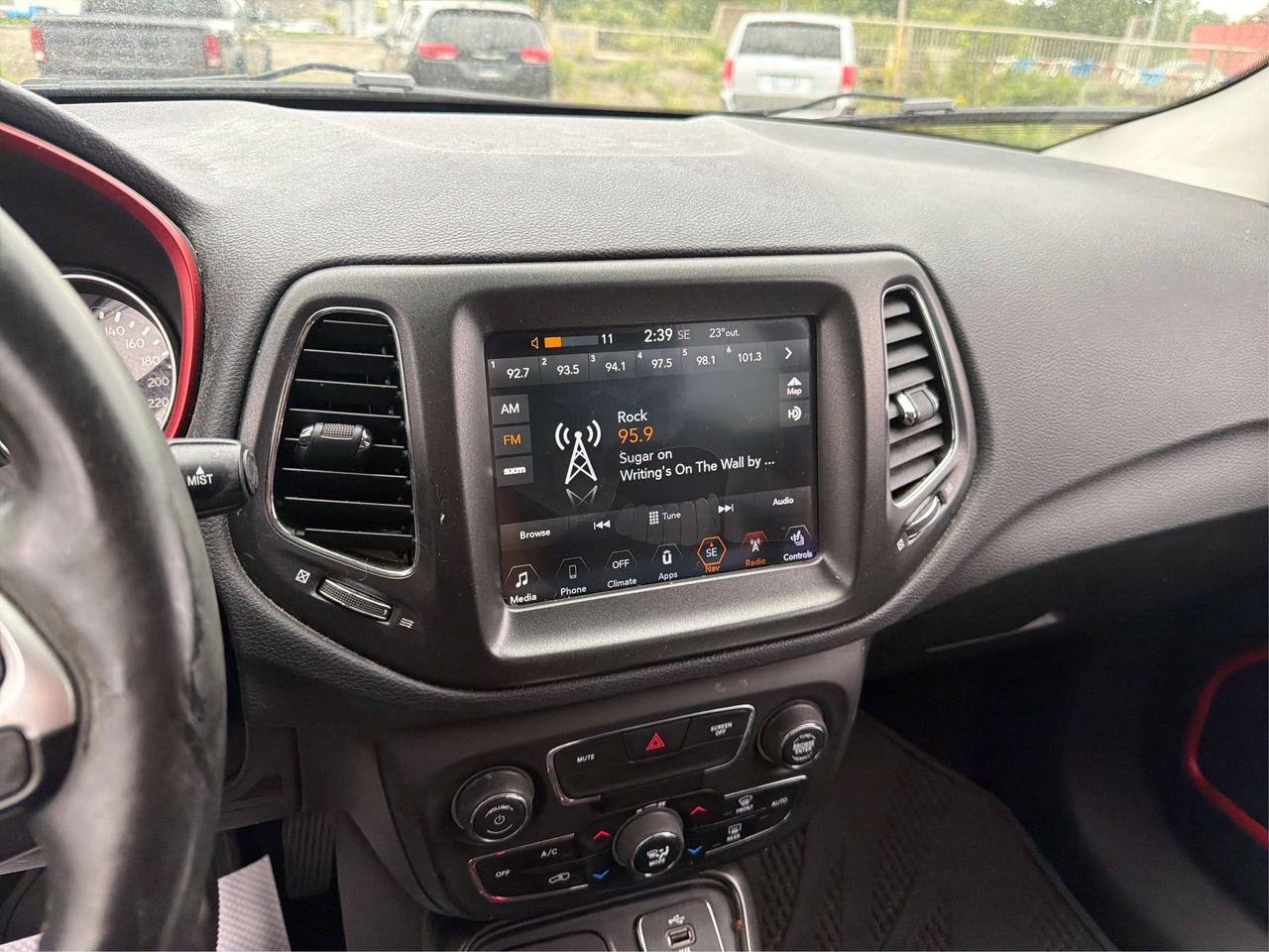 2017 Jeep Compass Trailhawk AWD NAV HEATED SEATS FINANCE READY! Photo