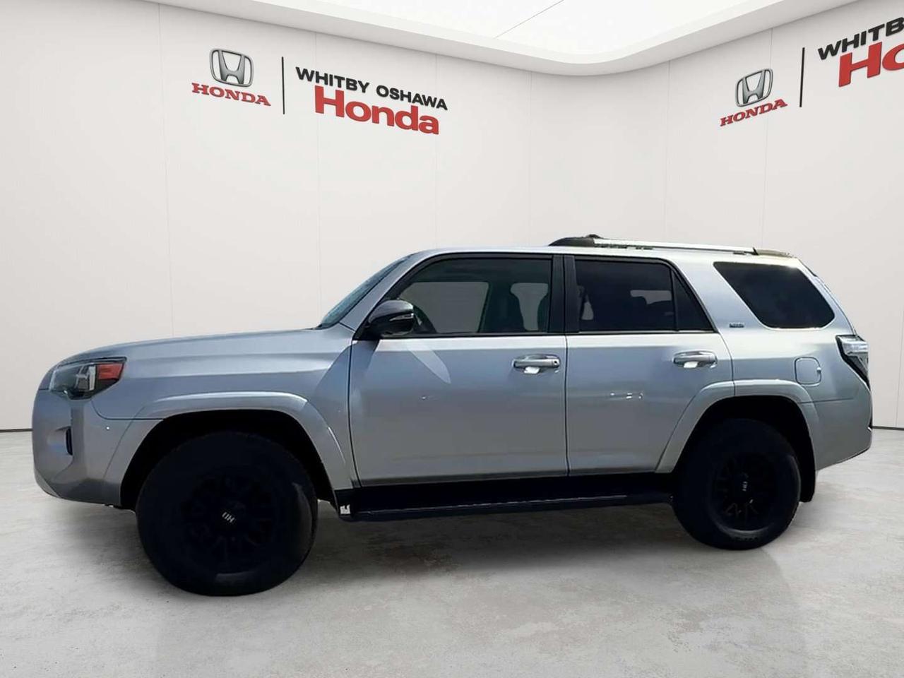 2020 Toyota 4Runner BASE Photo1