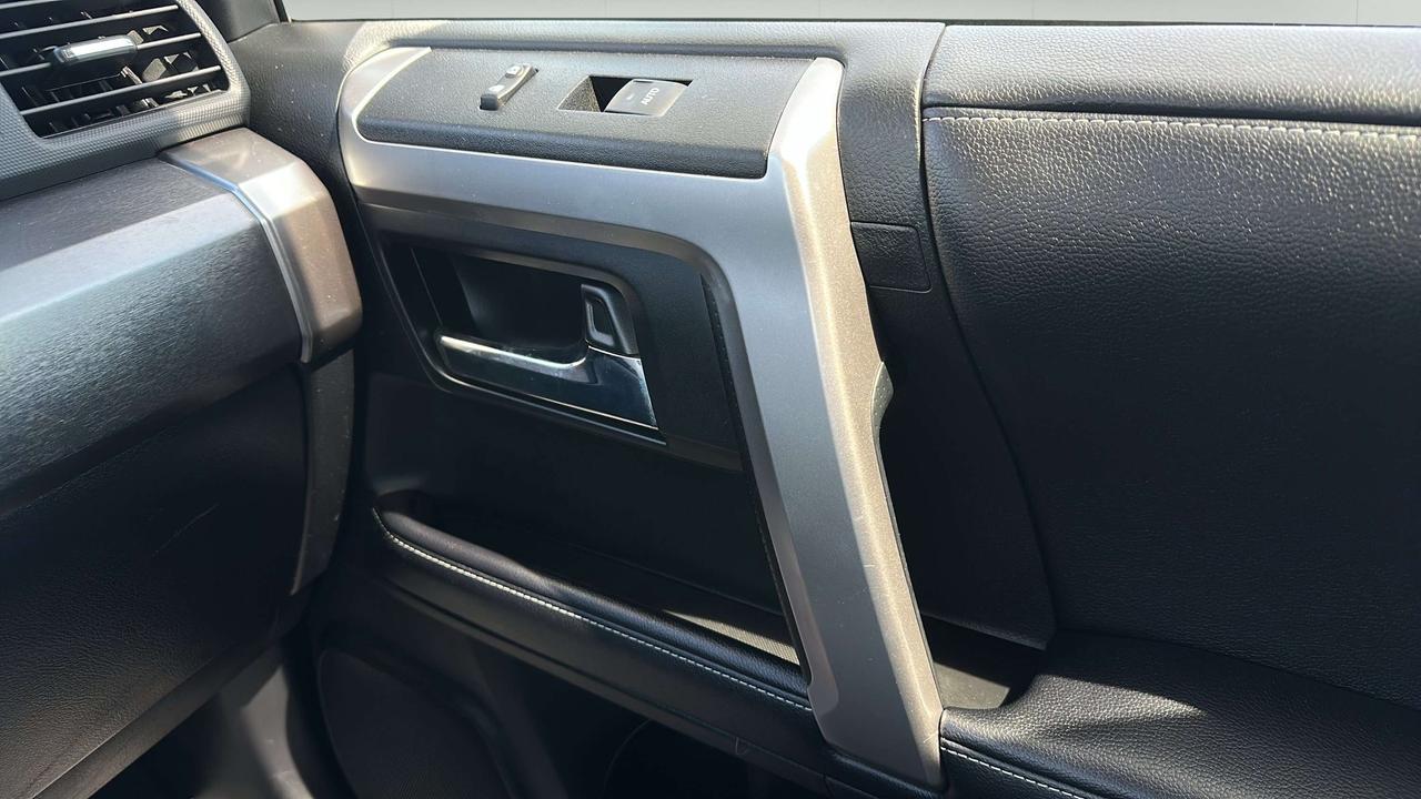 2020 Toyota 4Runner BASE Photo