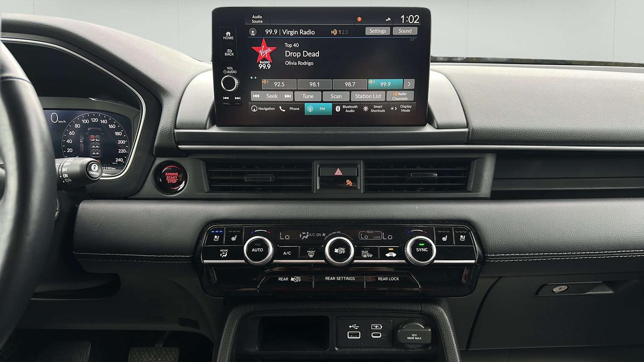 2024 Honda Pilot Touring Photo