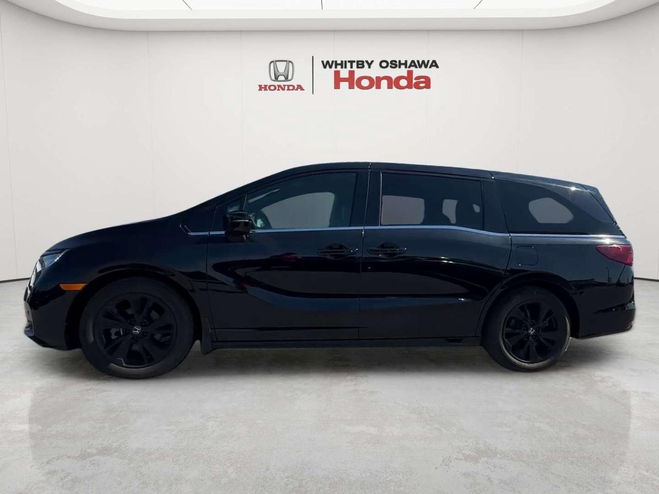 2024 Honda Odyssey Black Edition Photo2
