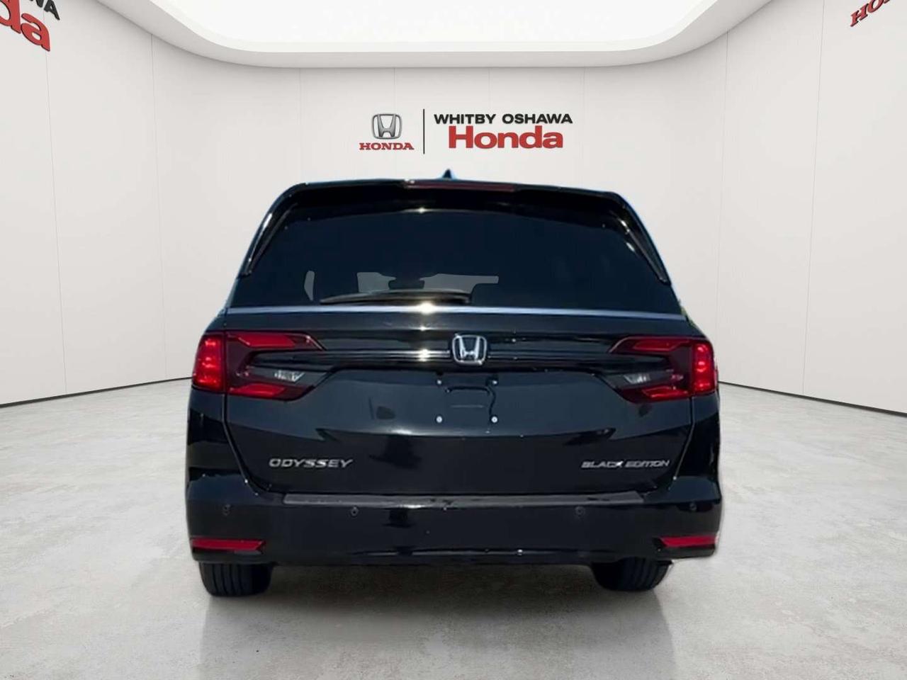 2024 Honda Odyssey Black Edition Photo