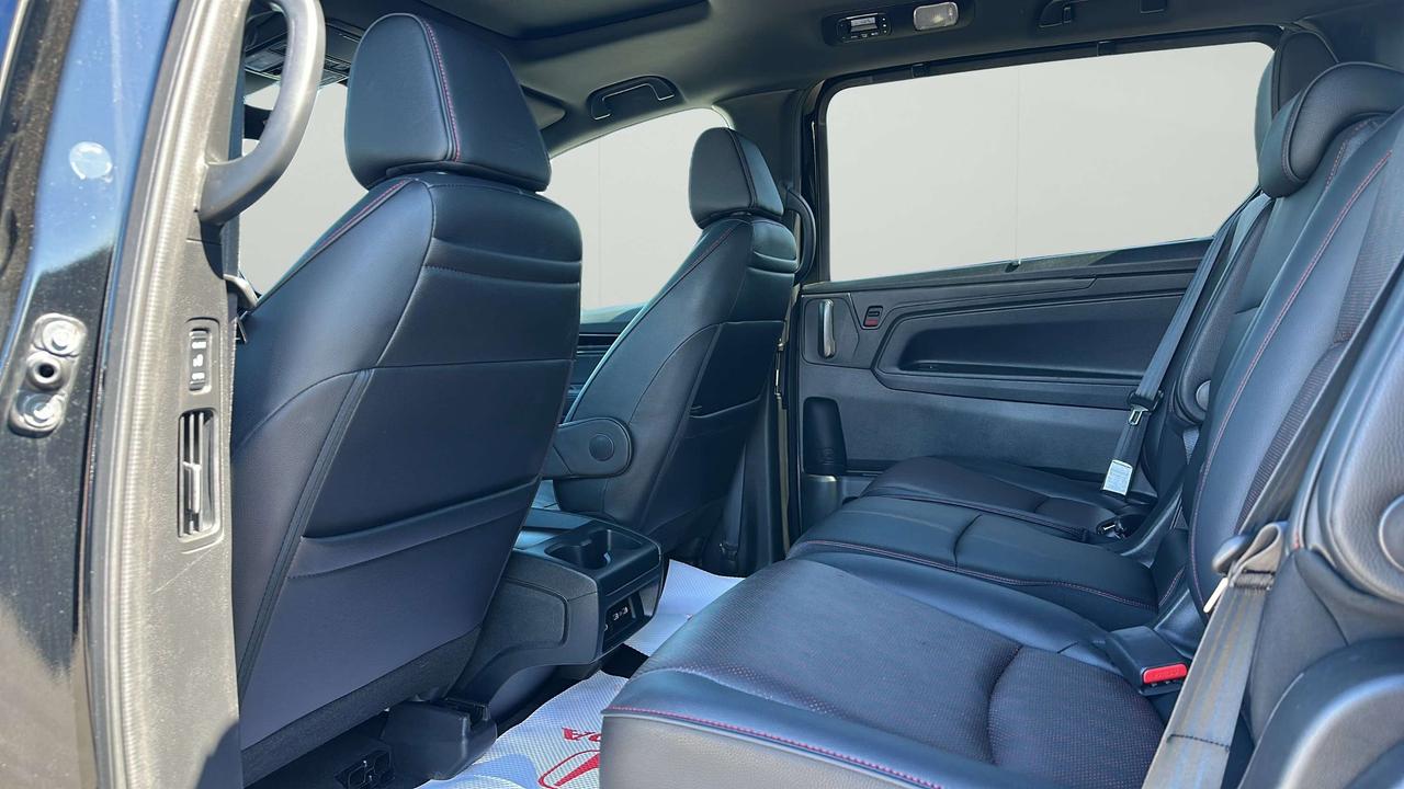 2024 Honda Odyssey Black Edition Photo