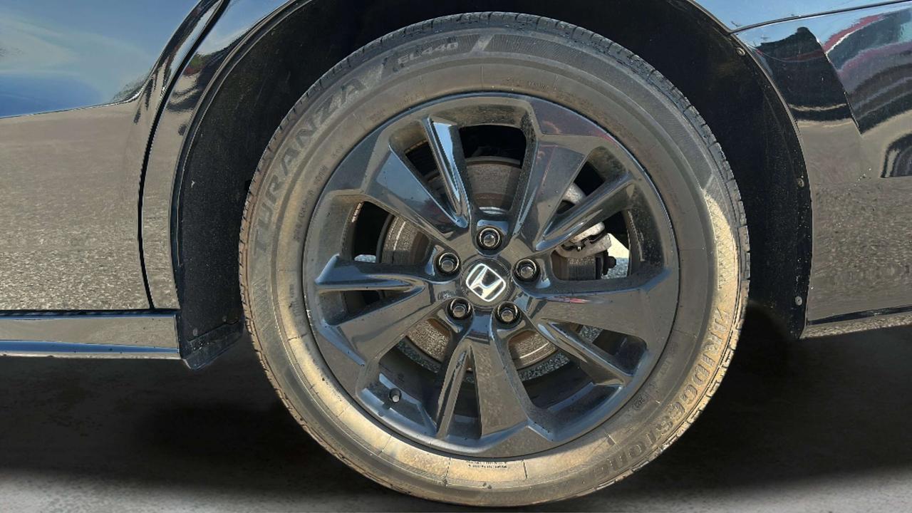 2024 Honda Odyssey Black Edition Photo