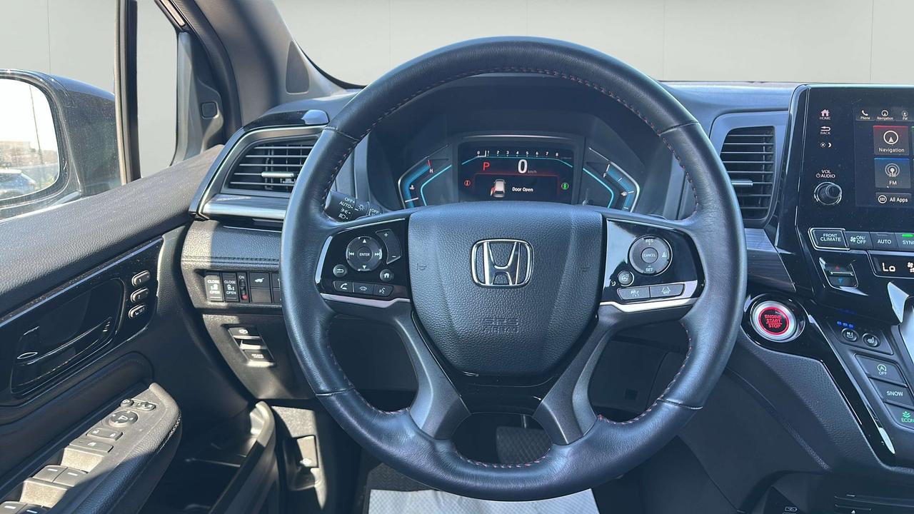 2024 Honda Odyssey Black Edition Photo