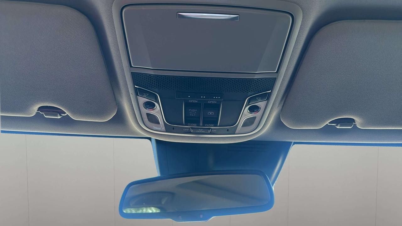 2022 Honda CR-V Touring Photo