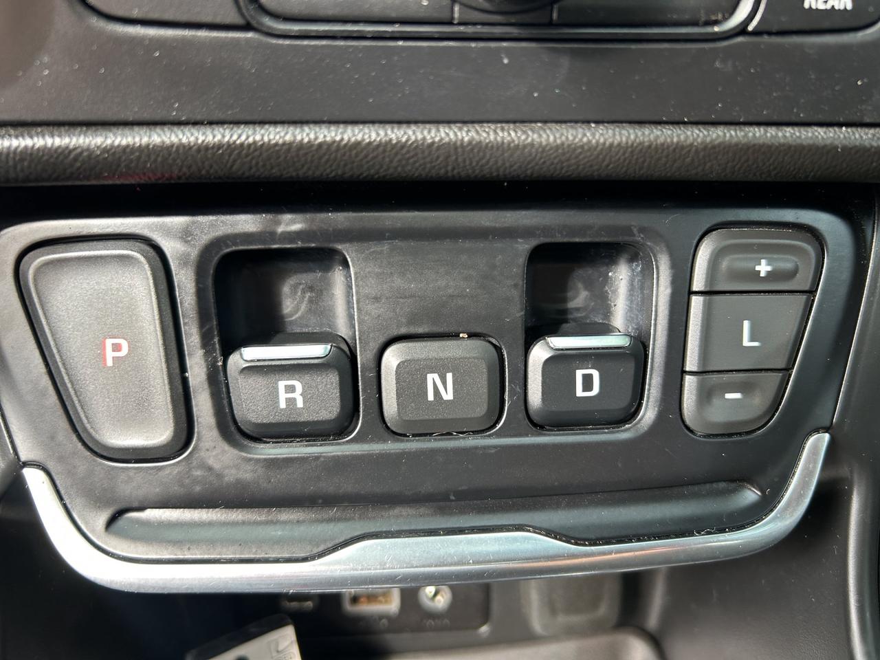 2020 GMC Terrain SLE | Front Collision Mitigation & Warning | Lane Departure Warning | Lane Keep Assist Photo