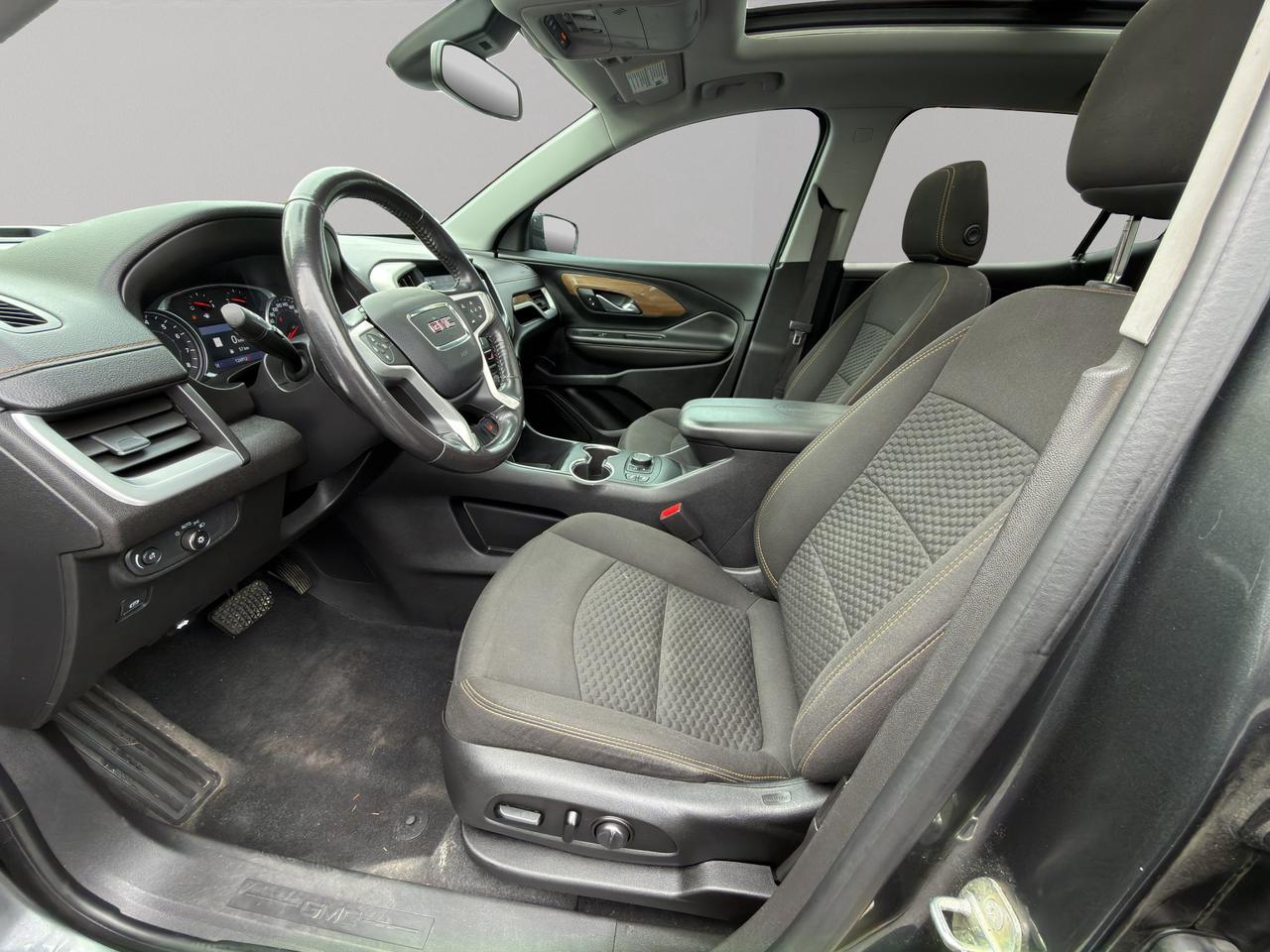2020 GMC Terrain SLE | Front Collision Mitigation & Warning | Lane Departure Warning | Lane Keep Assist Photo