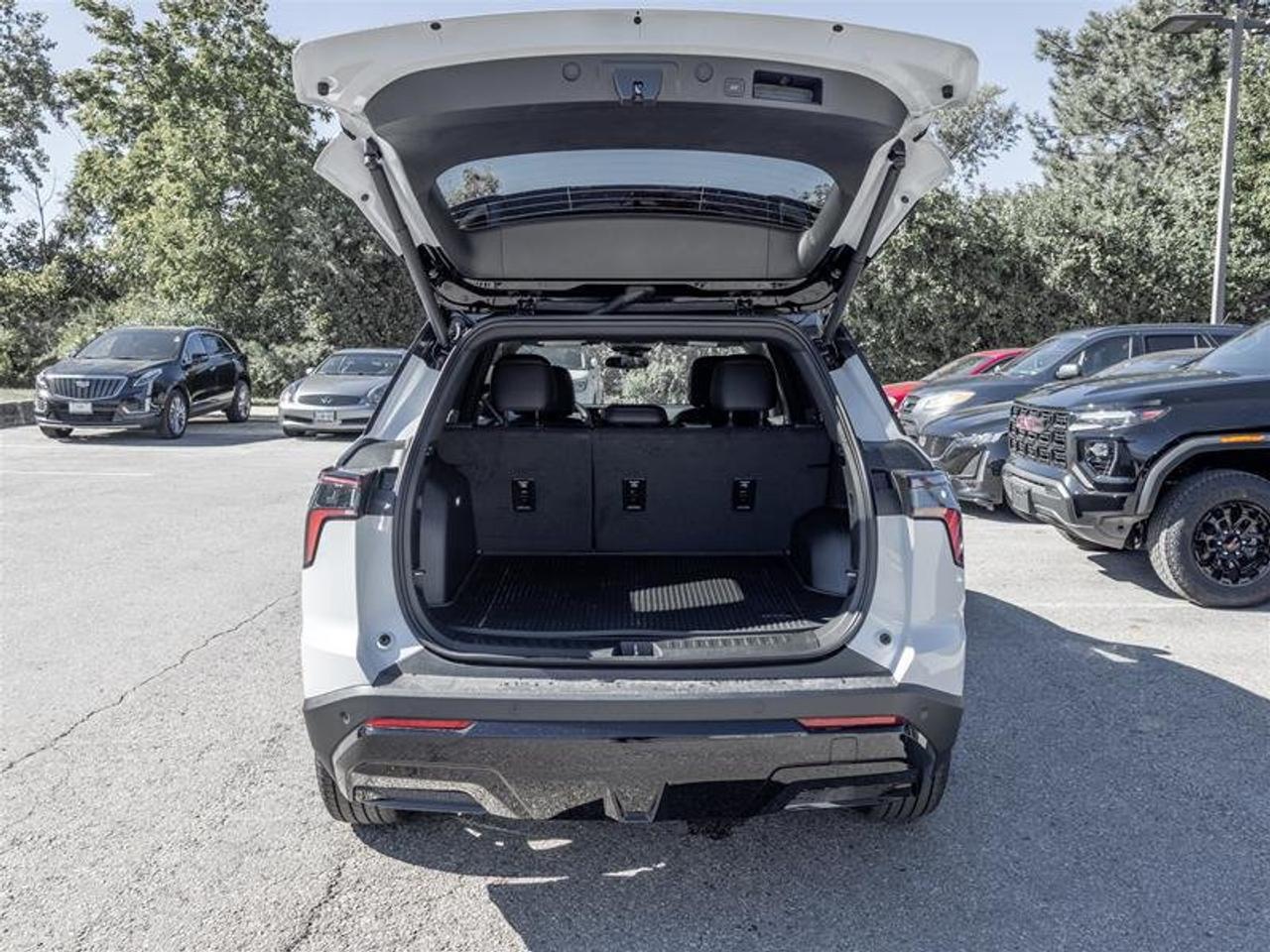 2027 Chevrolet Equinox RS Photo