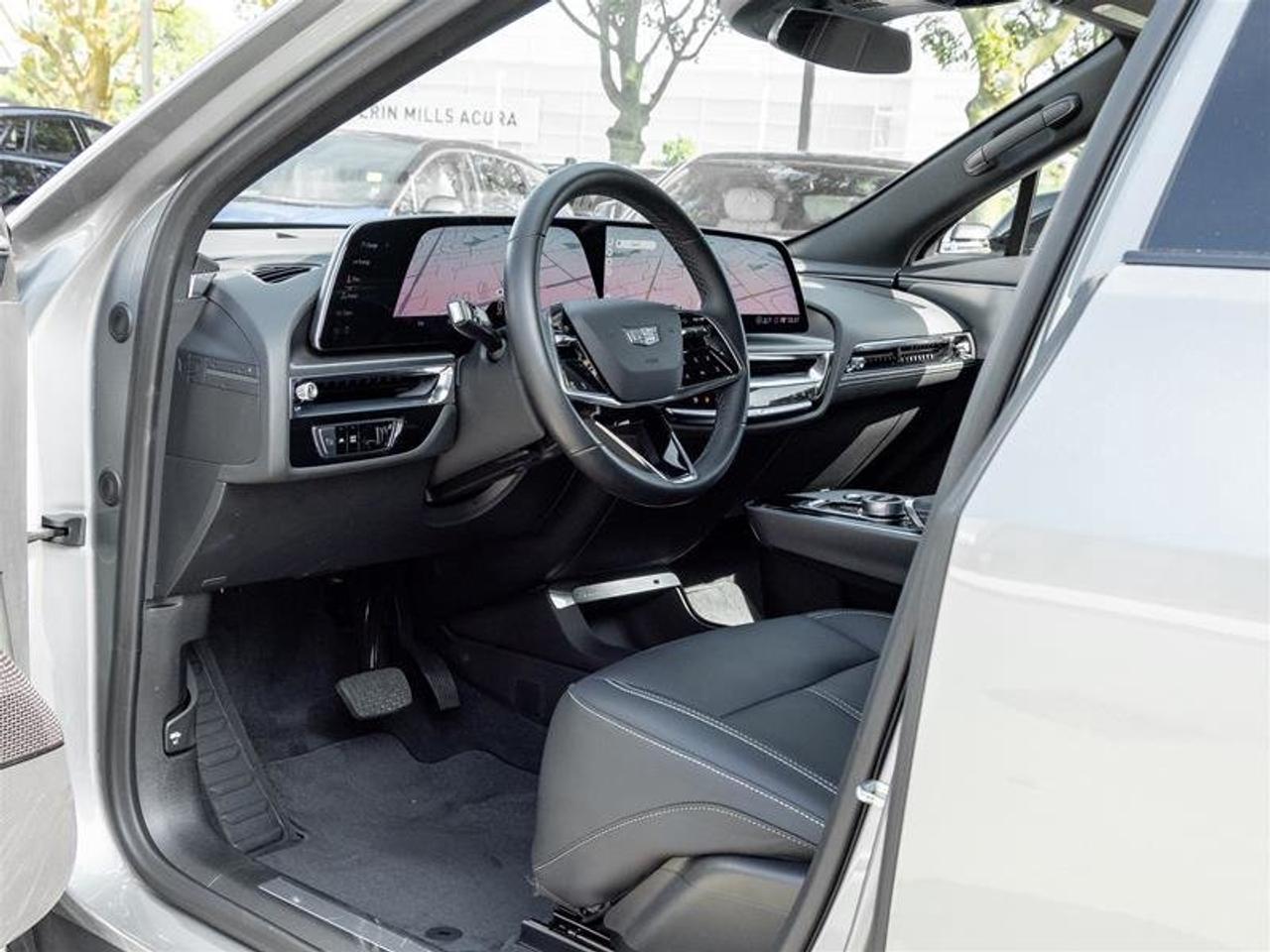 2024 Cadillac LYRIQ 4dr Tech w/1SA Photo