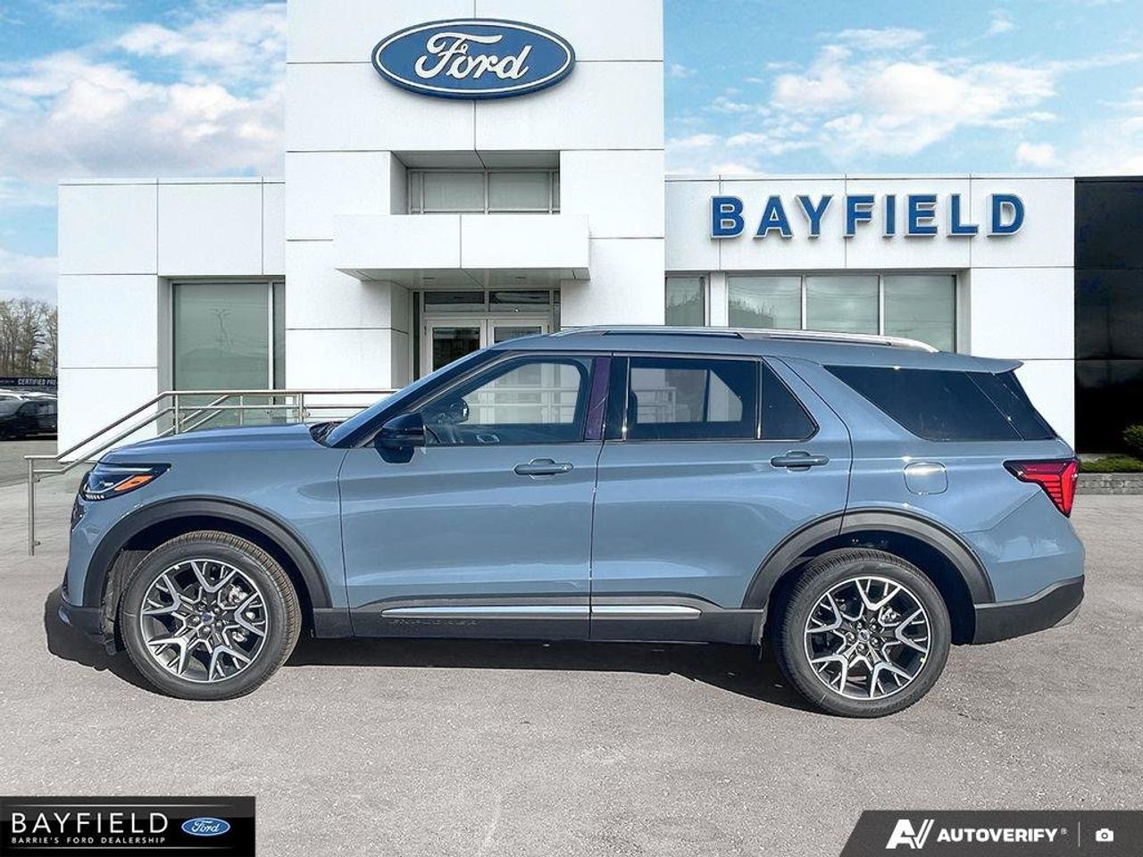 2027 Ford Explorer Platinum Photo