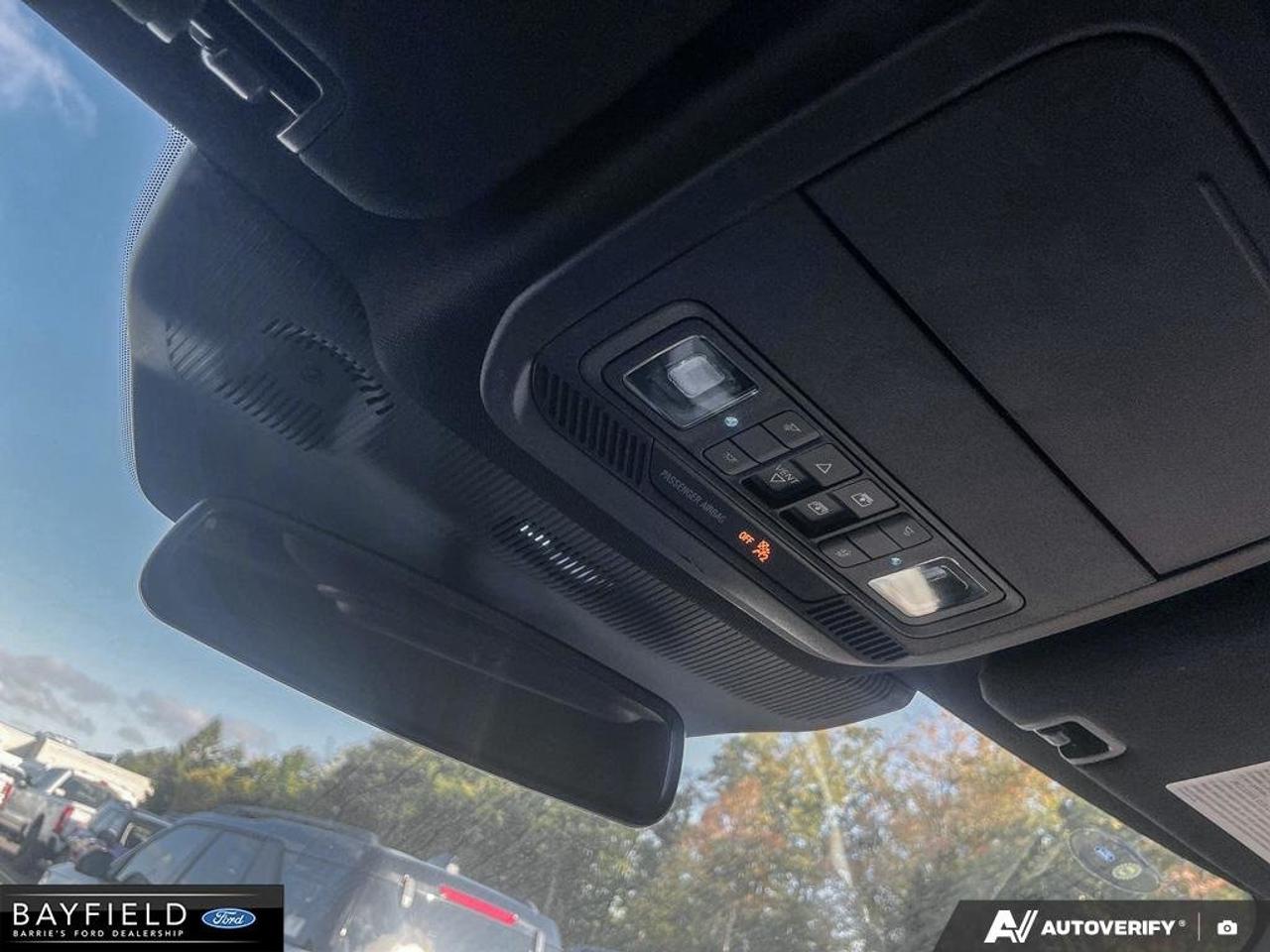2027 Ford Explorer Platinum Photo