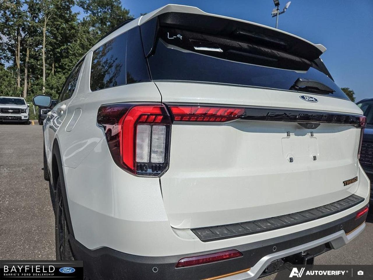 2027 Ford Explorer TREMOR Photo