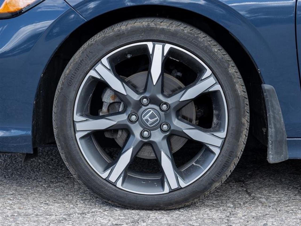 2025 Honda Civic Hybrid Sport Touring eCVT Sedan Photo