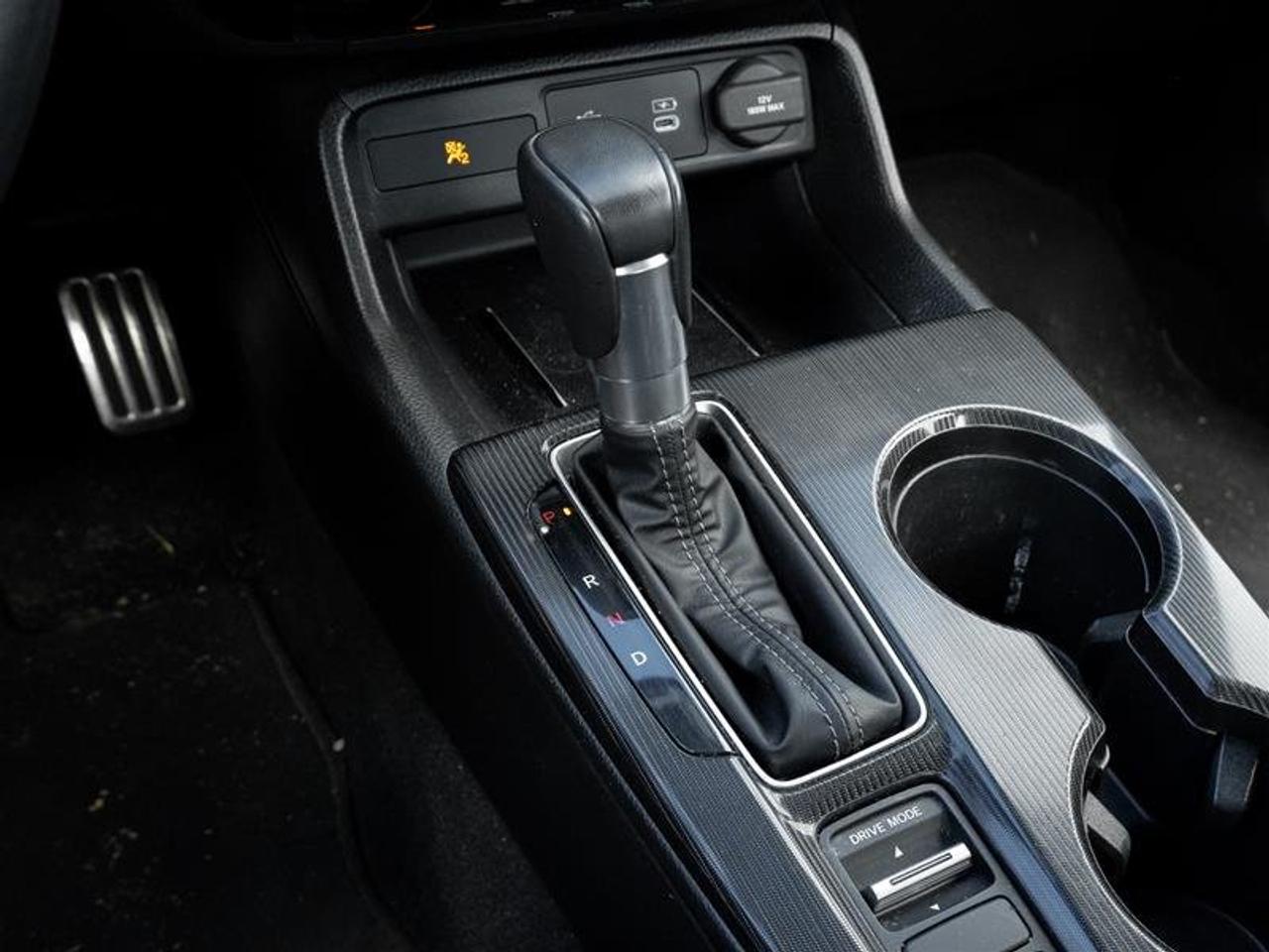 2025 Honda Civic Hybrid Sport Touring eCVT Sedan Photo