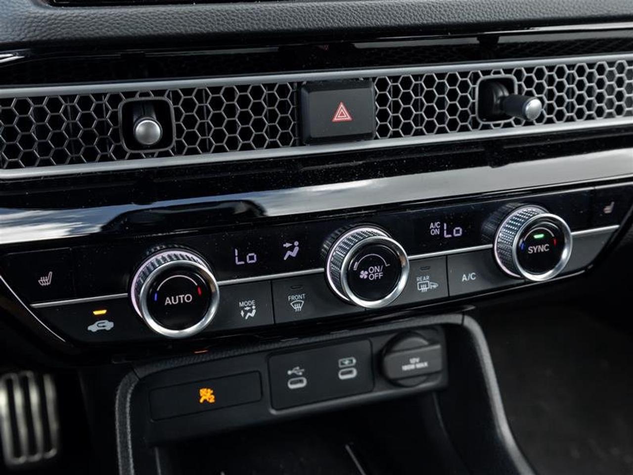 2025 Honda Civic Hybrid Sport Touring eCVT Sedan Photo