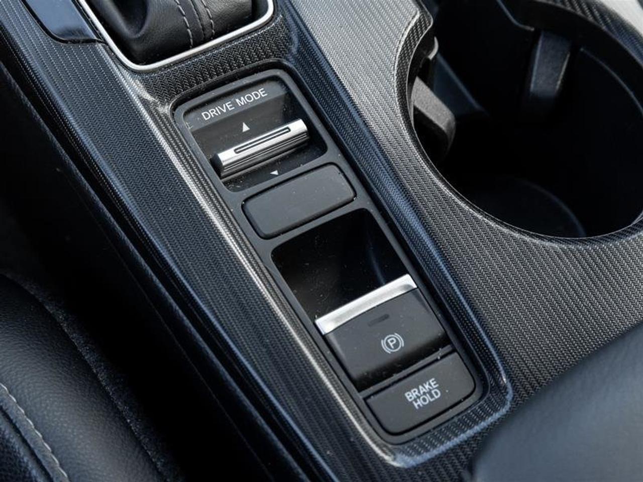 2025 Honda Civic Hybrid Sport Touring eCVT Sedan Photo