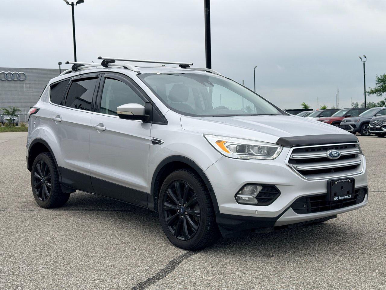 2017 Ford Escape Titanium 4WD Photo2