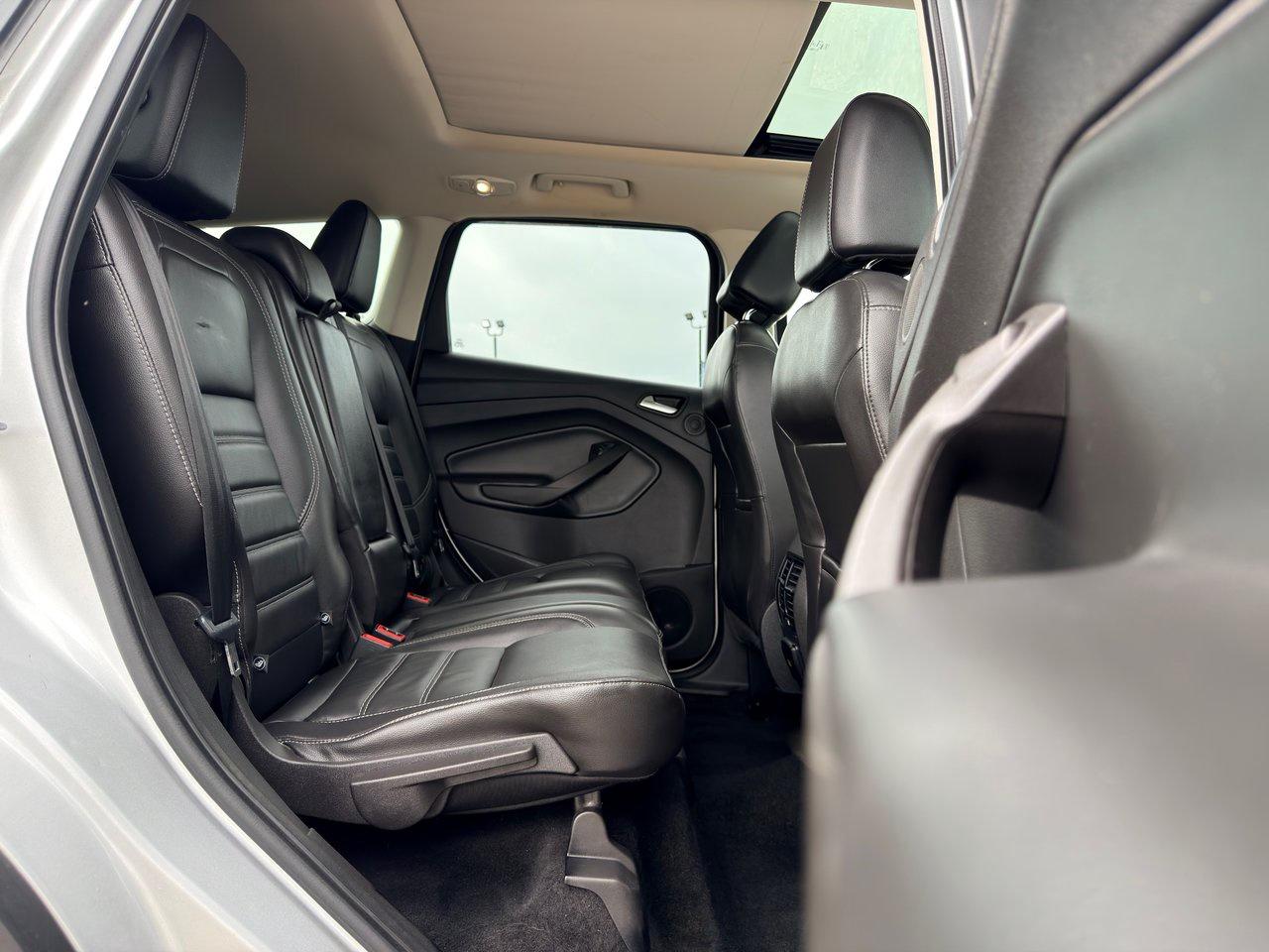 2017 Ford Escape Titanium 4WD Photo
