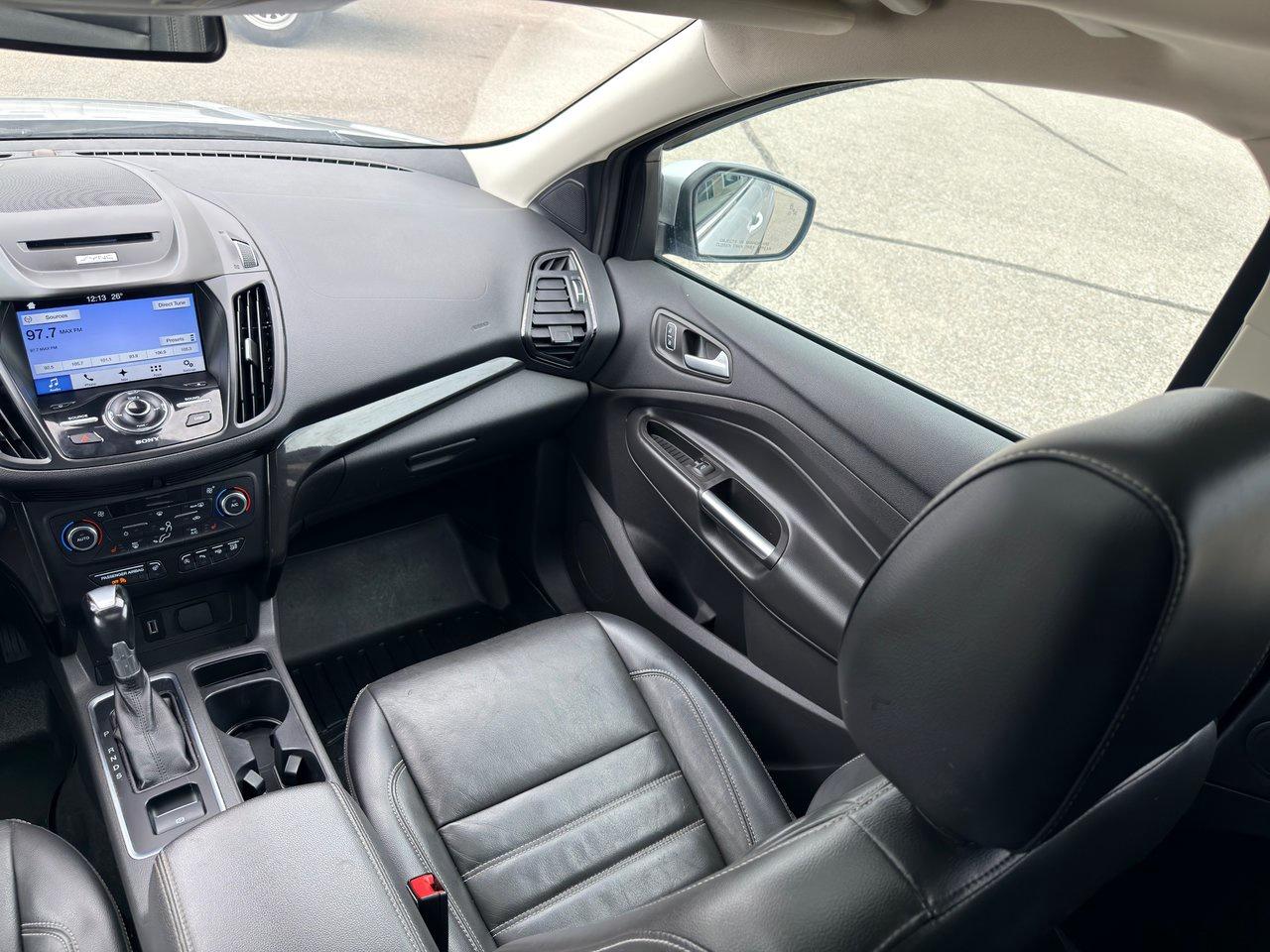 2017 Ford Escape Titanium 4WD Photo