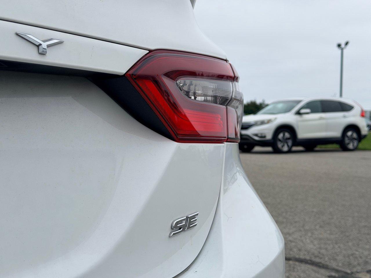 2023 Toyota Camry SE Photo