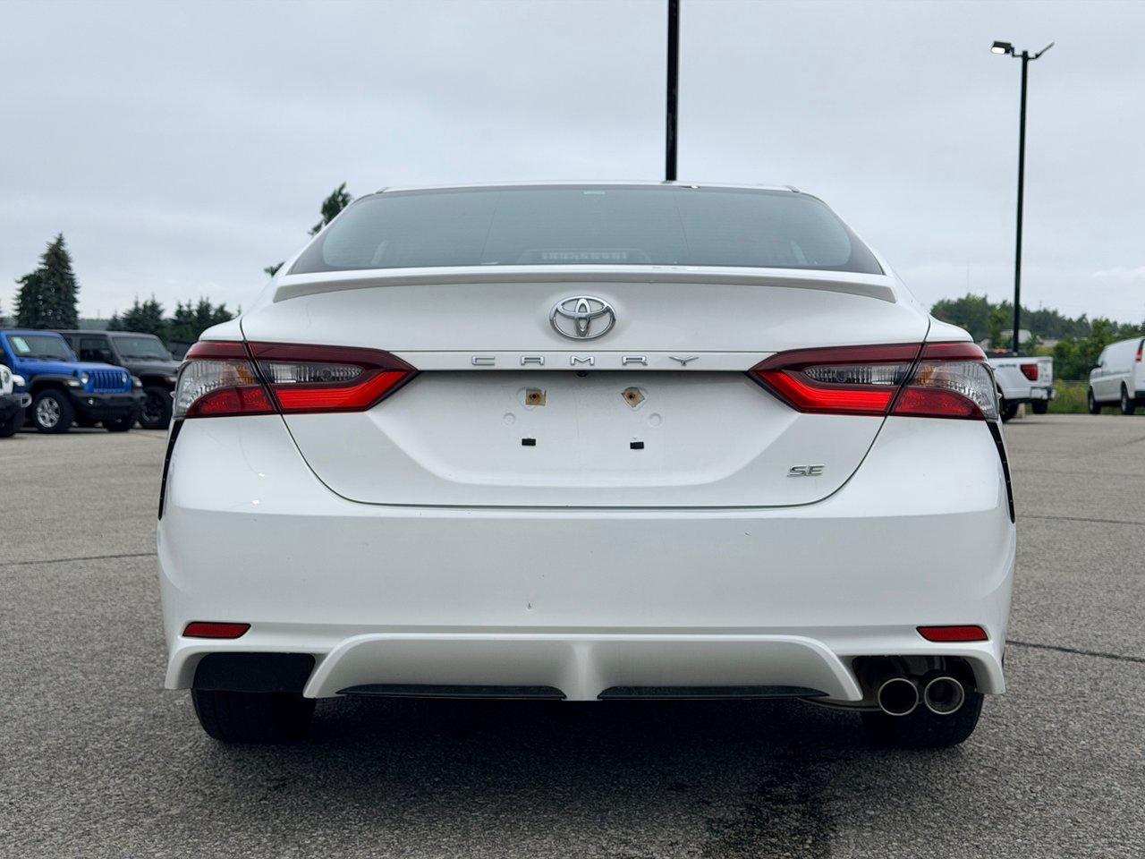 2023 Toyota Camry SE Photo