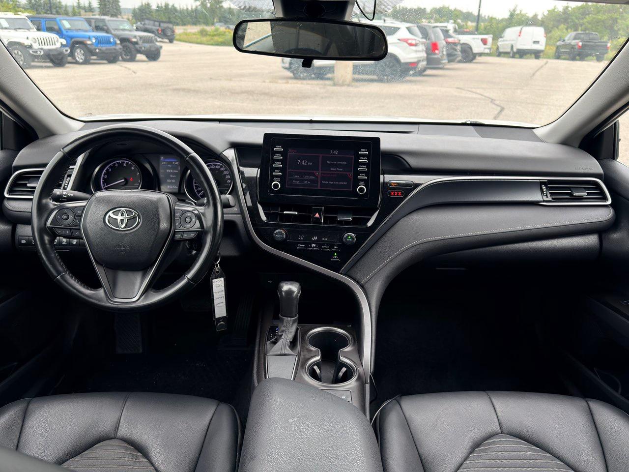 2023 Toyota Camry SE Photo