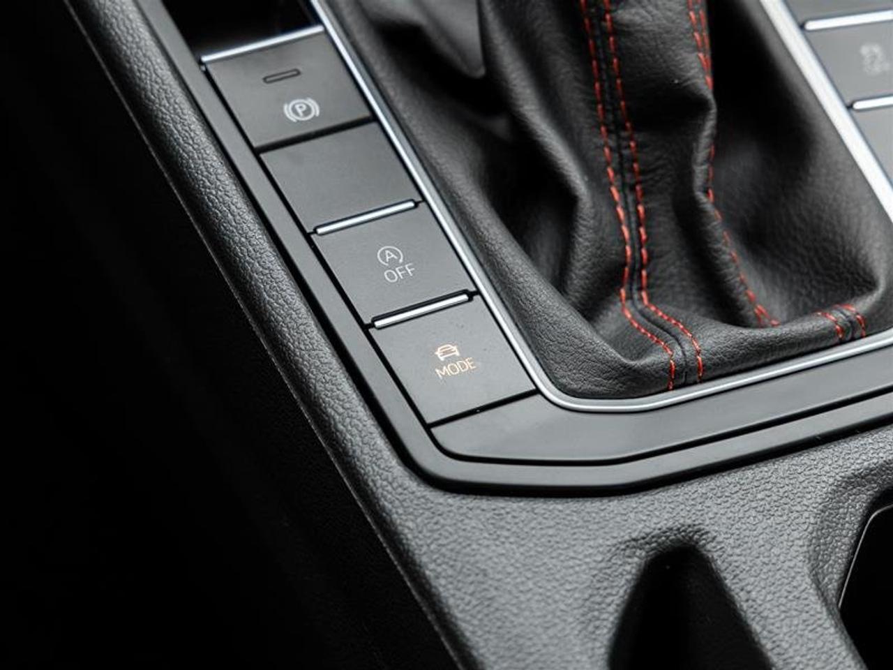 2025 Volkswagen Jetta GLI Autobahn Auto Photo
