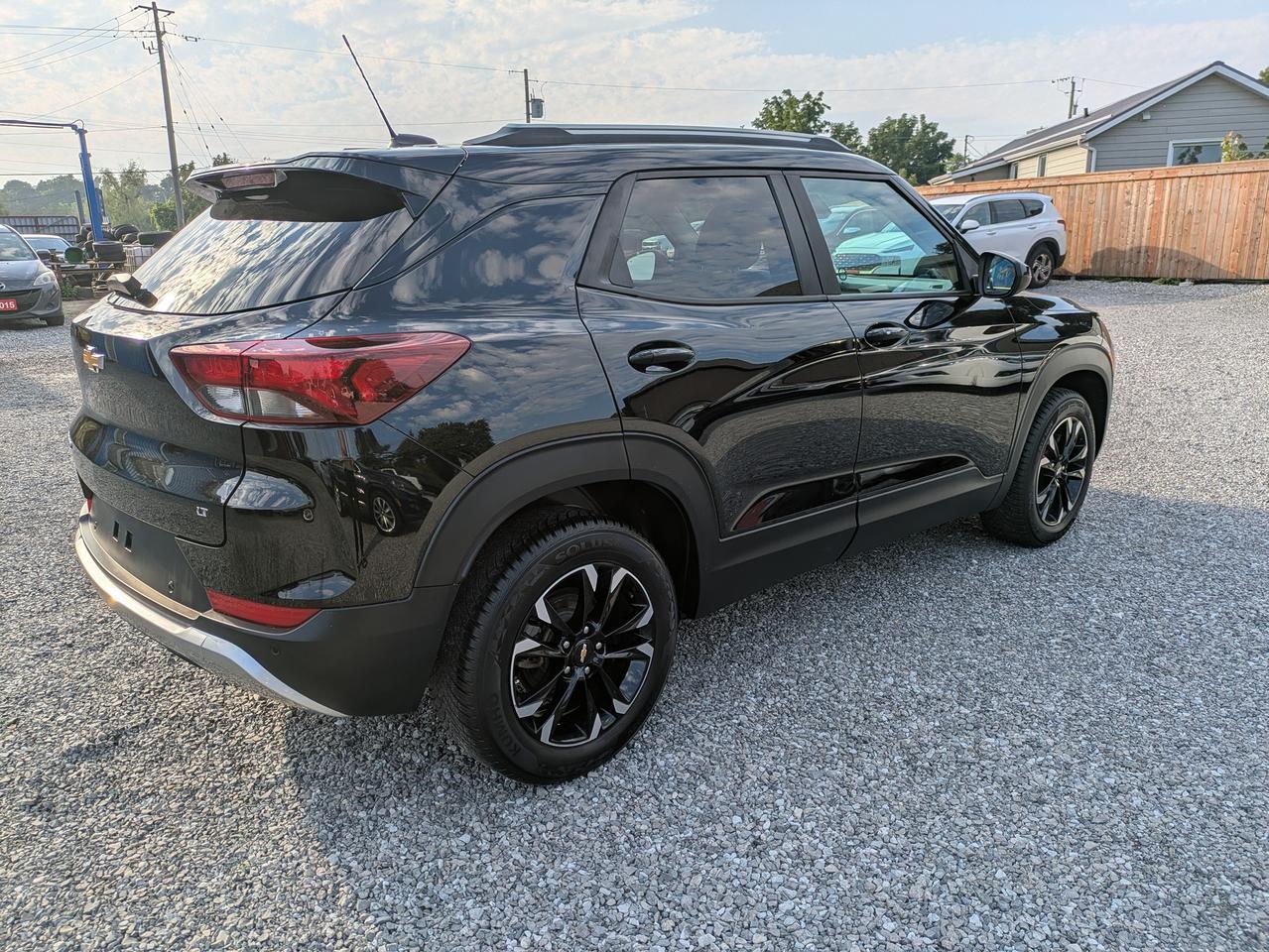 2021 Chevrolet TrailBlazer AWD 4dr LT Photo4