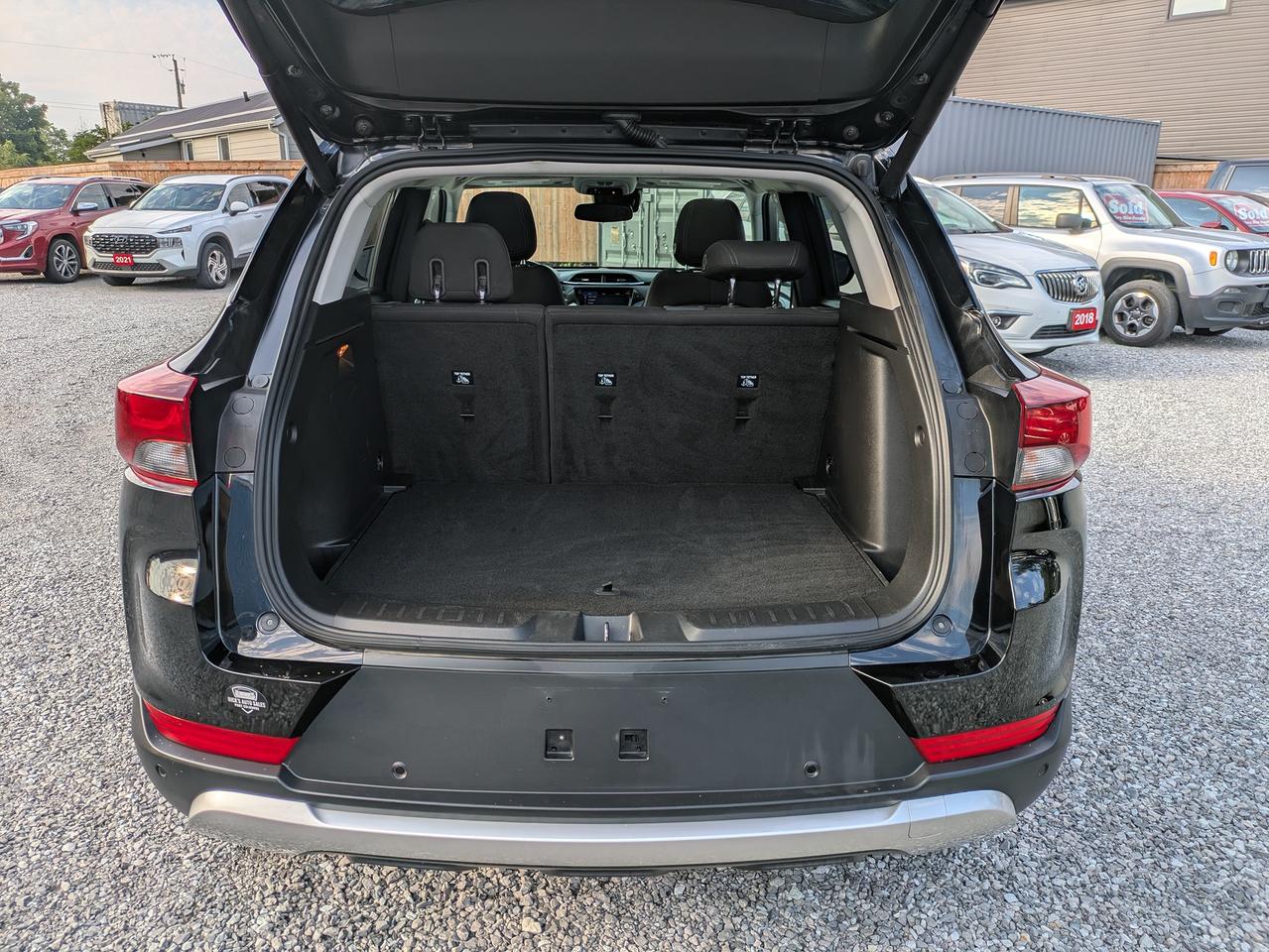 2021 Chevrolet TrailBlazer AWD 4dr LT Photo