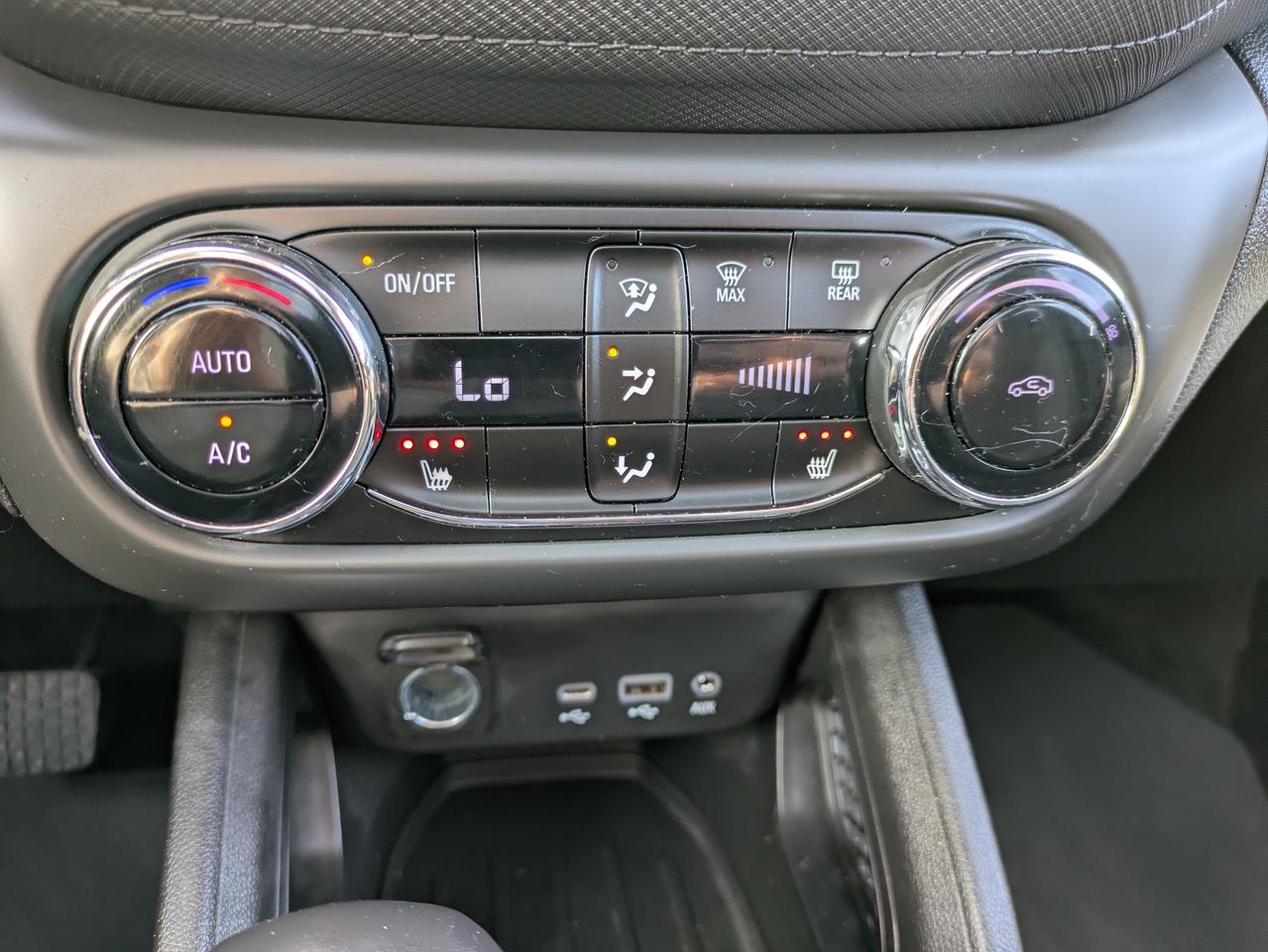 2021 Chevrolet TrailBlazer AWD 4dr LT Photo