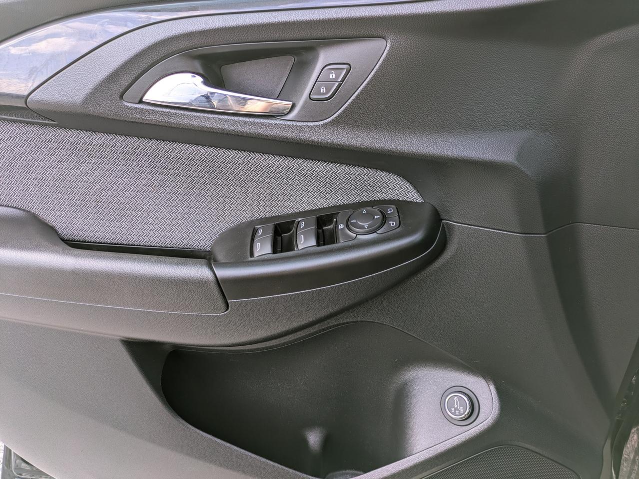 2021 Chevrolet TrailBlazer AWD 4dr LT Photo