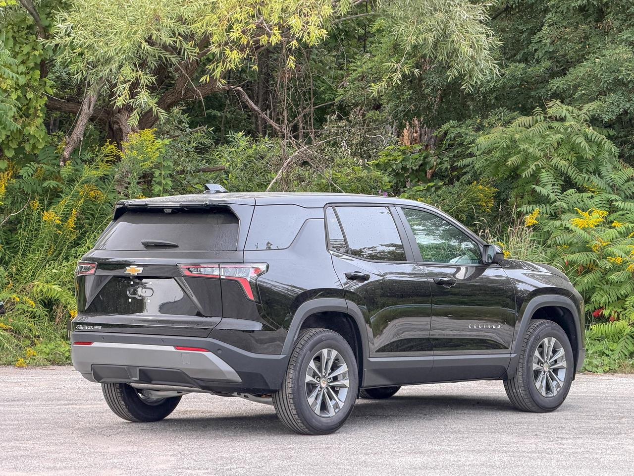 2027 Chevrolet Equinox AWD LT Photo