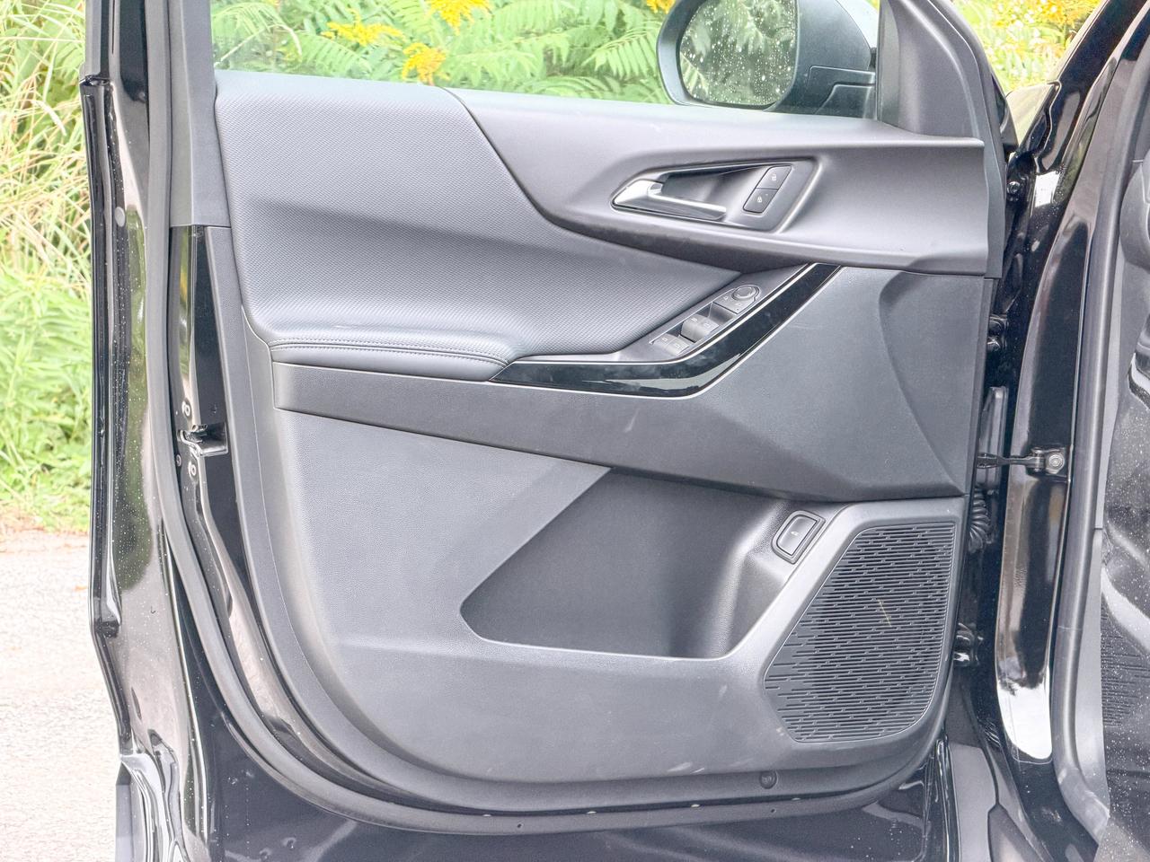 2027 Chevrolet Equinox AWD LT Photo