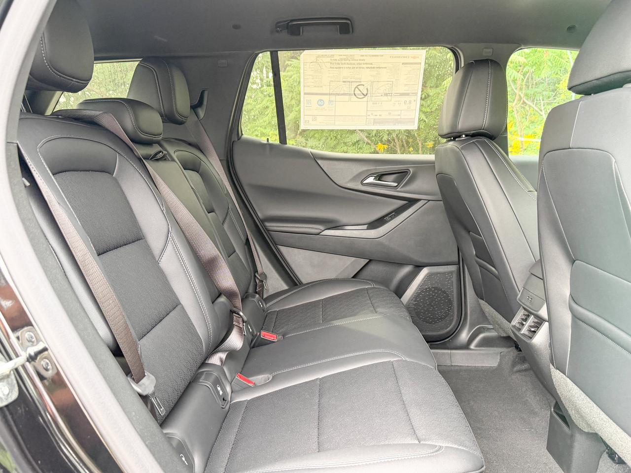2027 Chevrolet Equinox AWD LT Photo