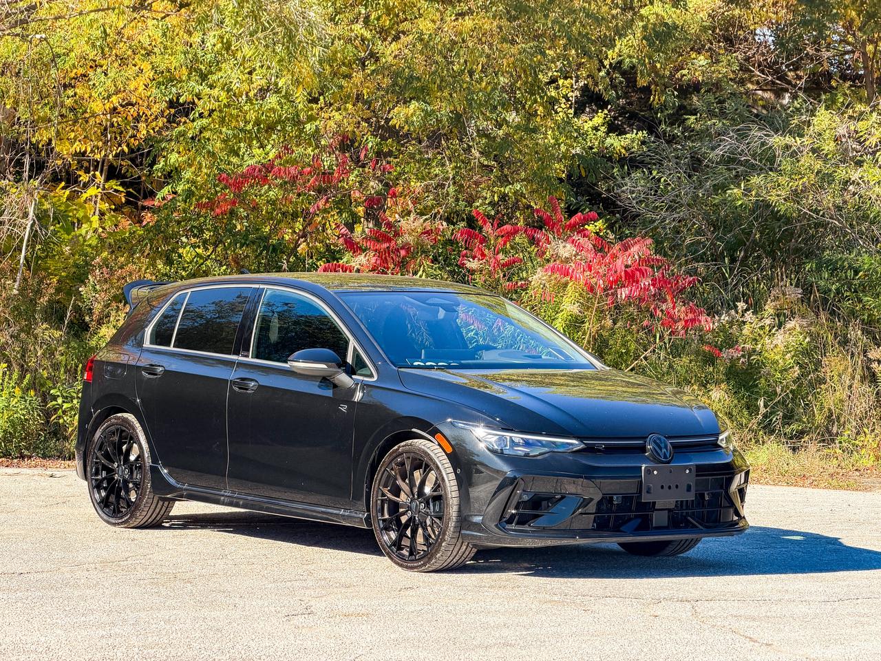 2026 Volkswagen Golf R BLACK EDITION Photo