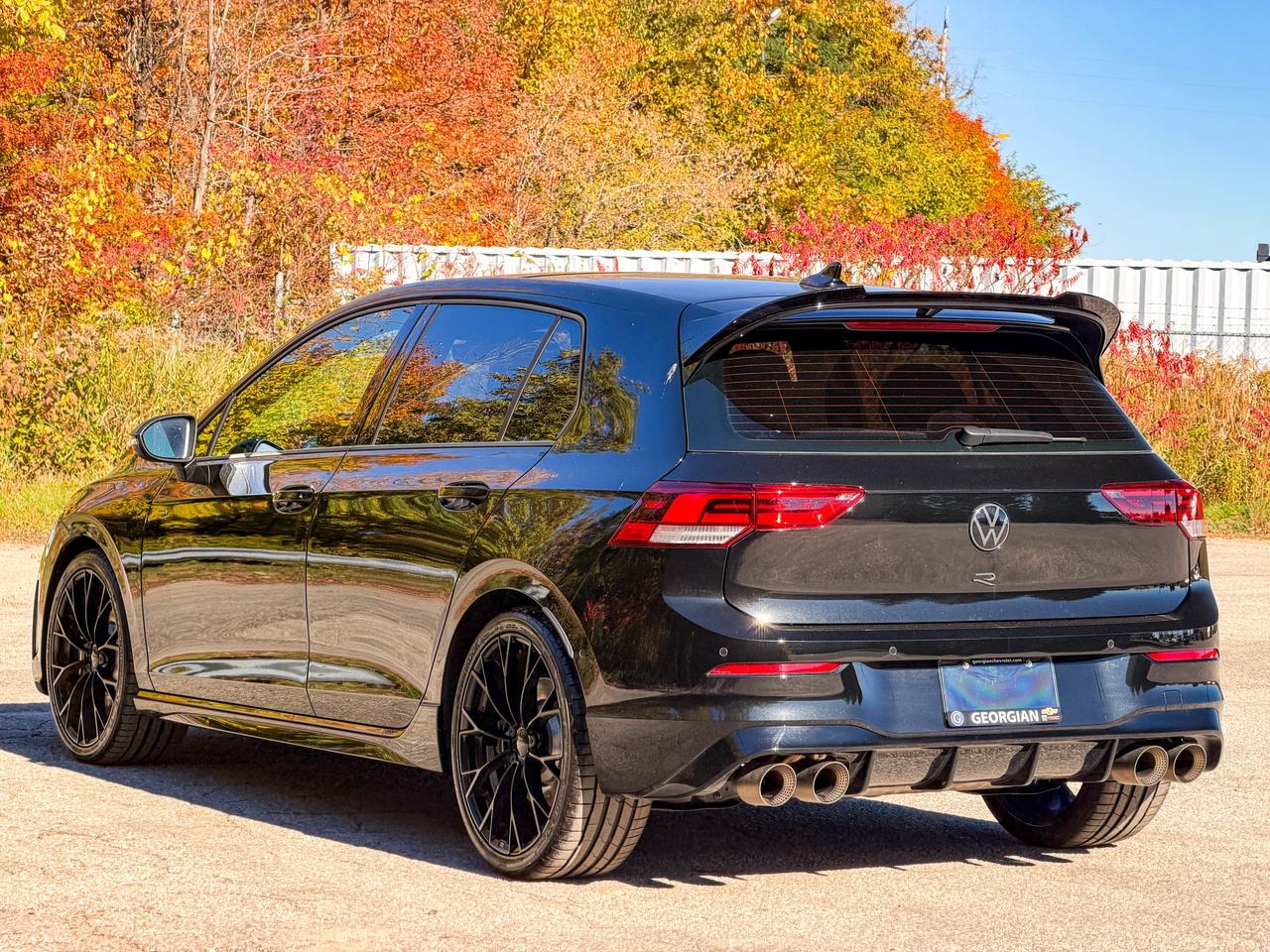 2026 Volkswagen Golf R BLACK EDITION Photo