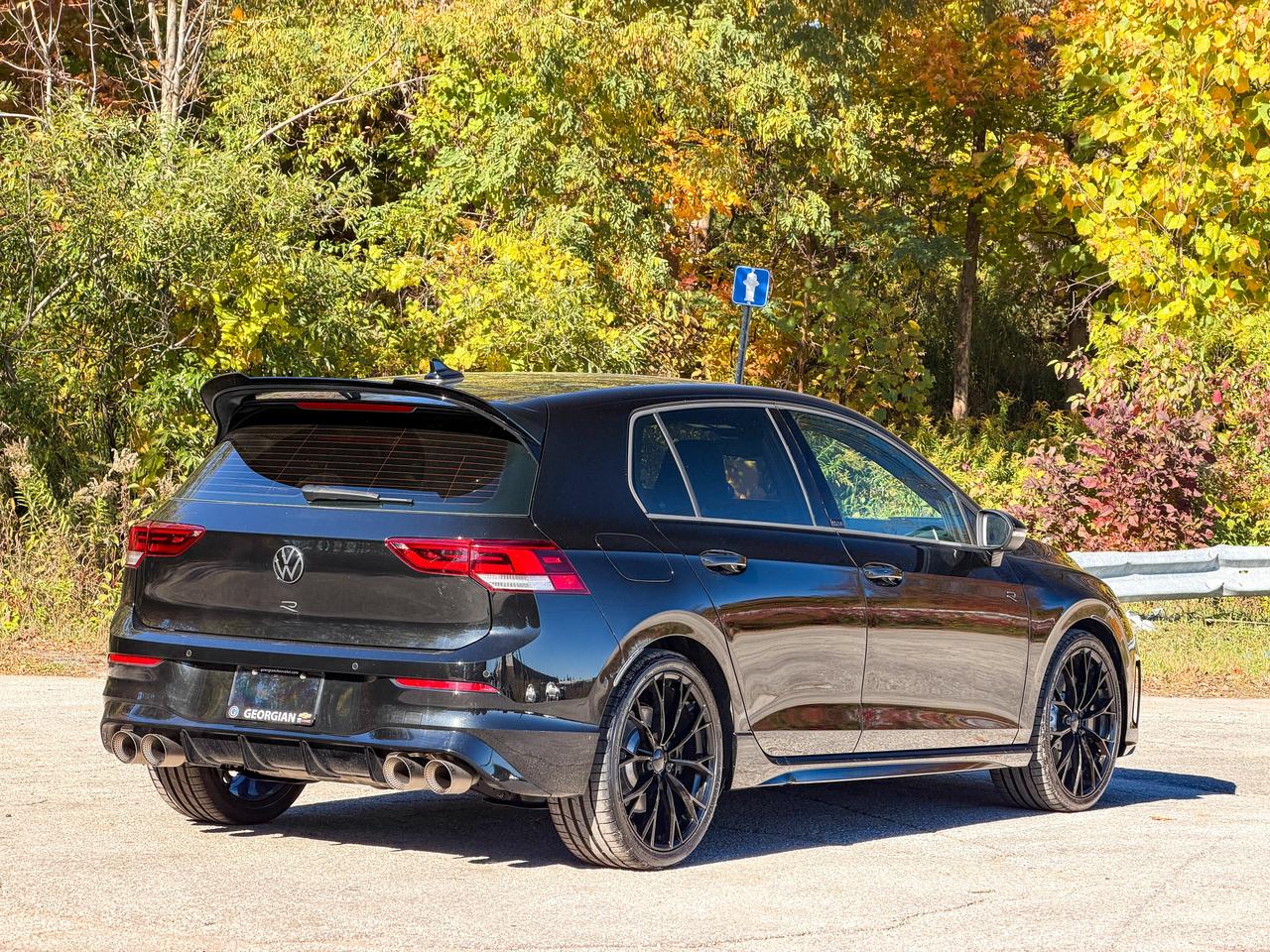 2026 Volkswagen Golf R BLACK EDITION Photo