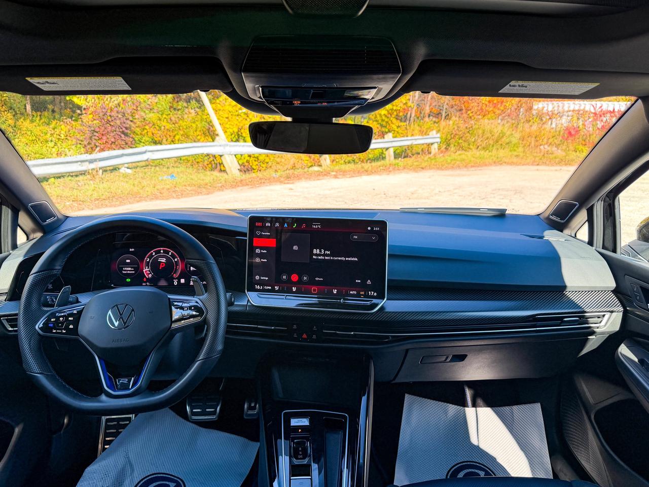 2026 Volkswagen Golf R BLACK EDITION Photo