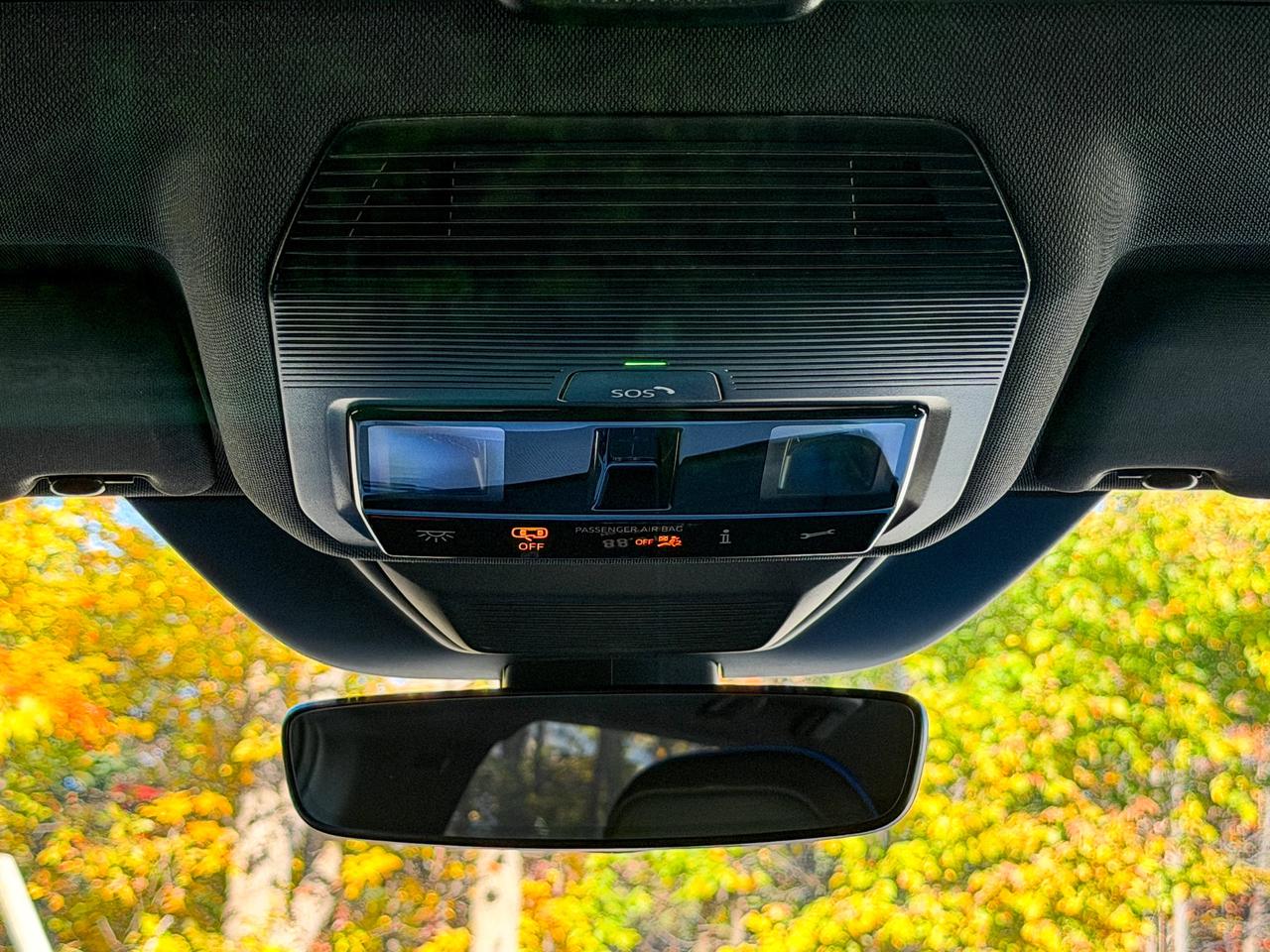 2026 Volkswagen Golf R BLACK EDITION Photo