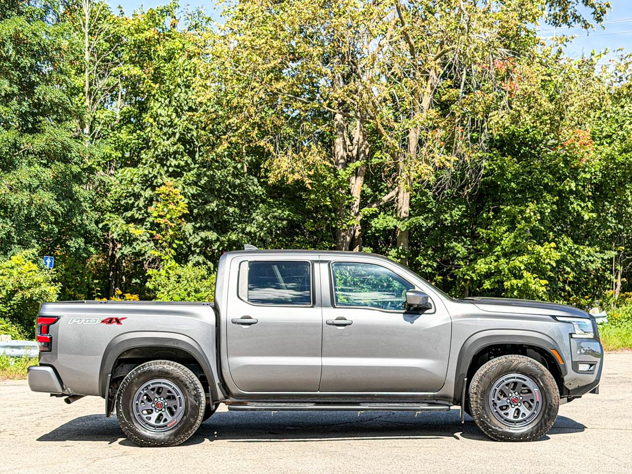 2025 Nissan Frontier Pro-4X Photo