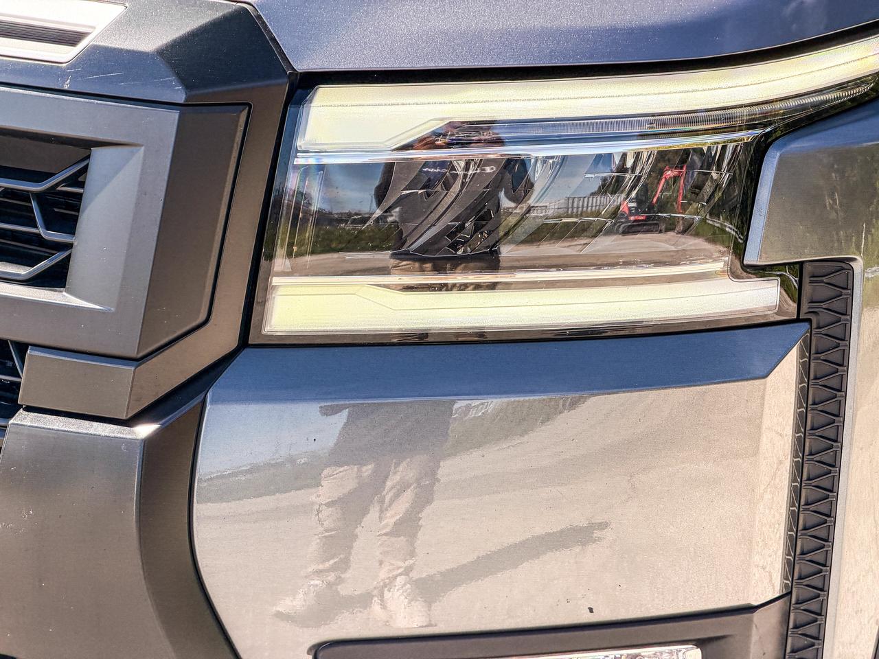 2025 Nissan Frontier Pro-4X Photo