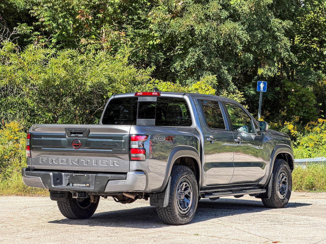 2025 Nissan Frontier Pro-4X Photo